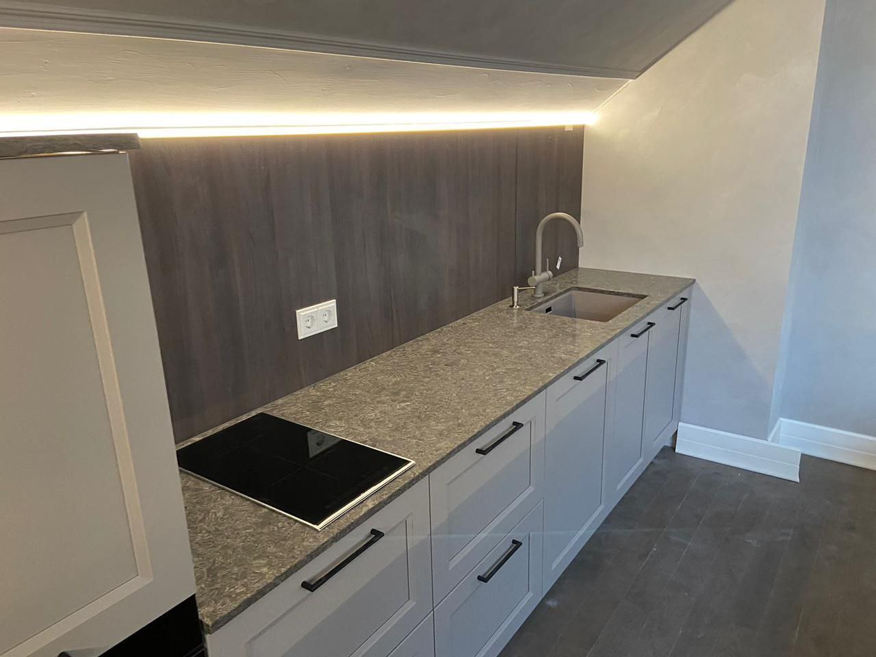 Avant Quartz 9603 Сен-Мало
