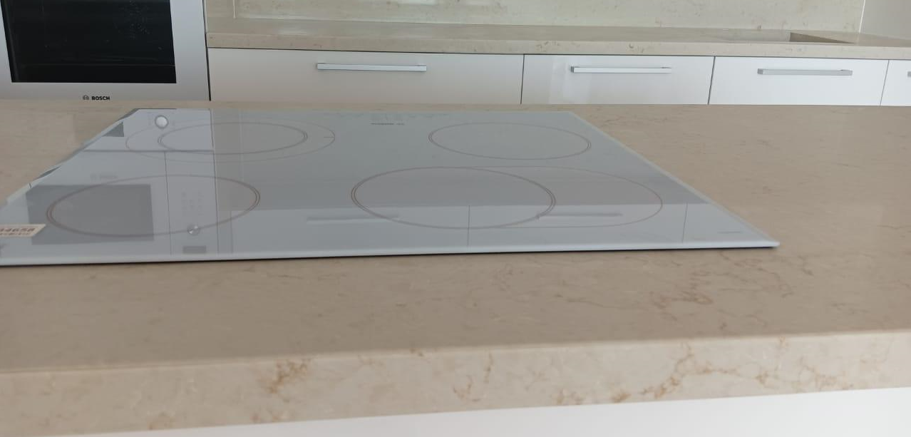 Avant Quartz 9212 Сен-Тропе