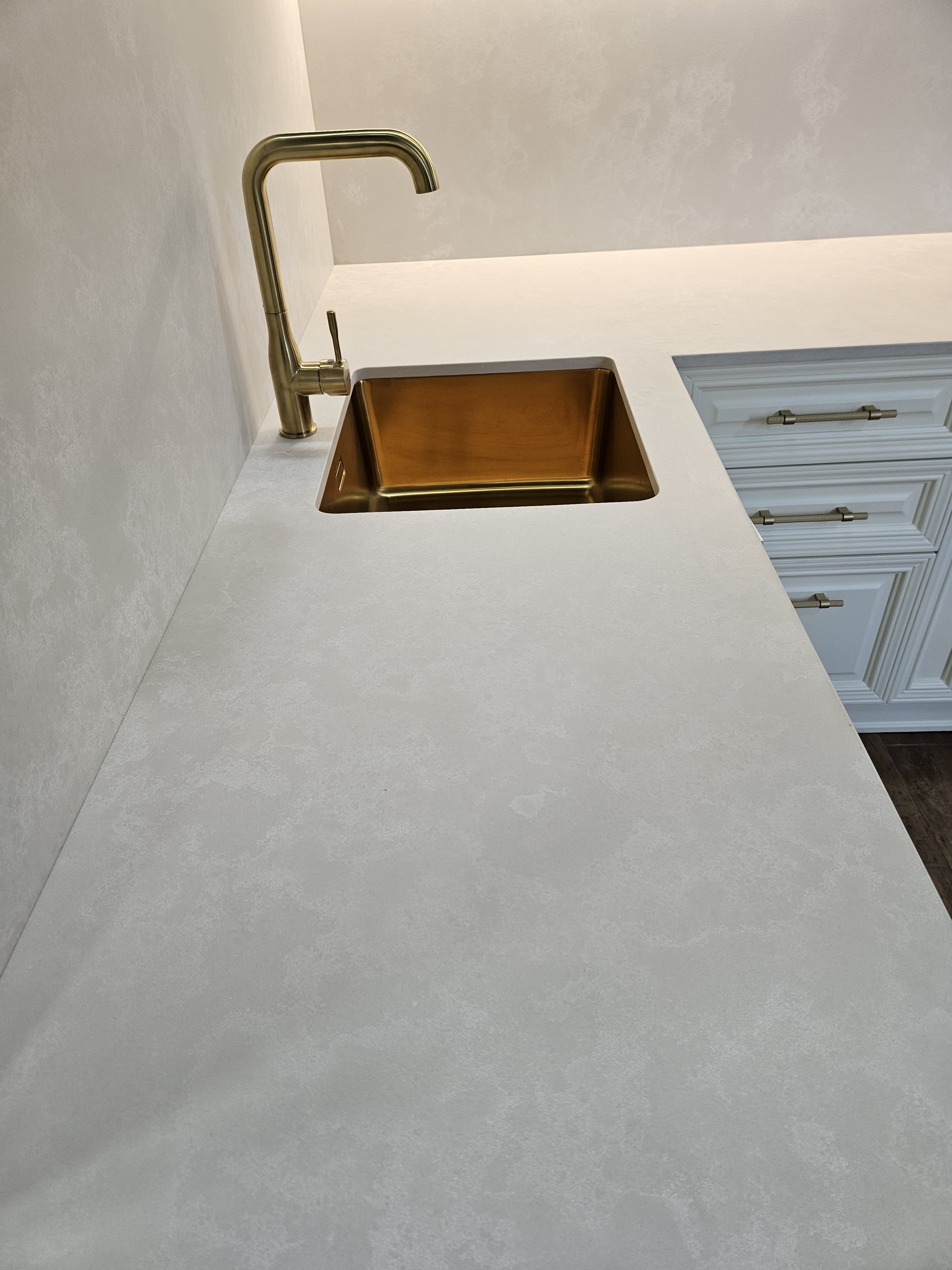 Avant Quartz 8011 Нант