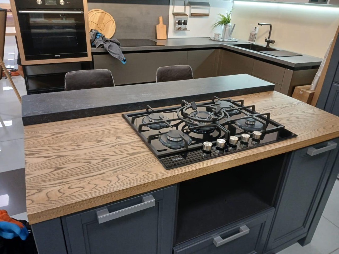 Avant Quartz 8810 Ренн Тэмпл