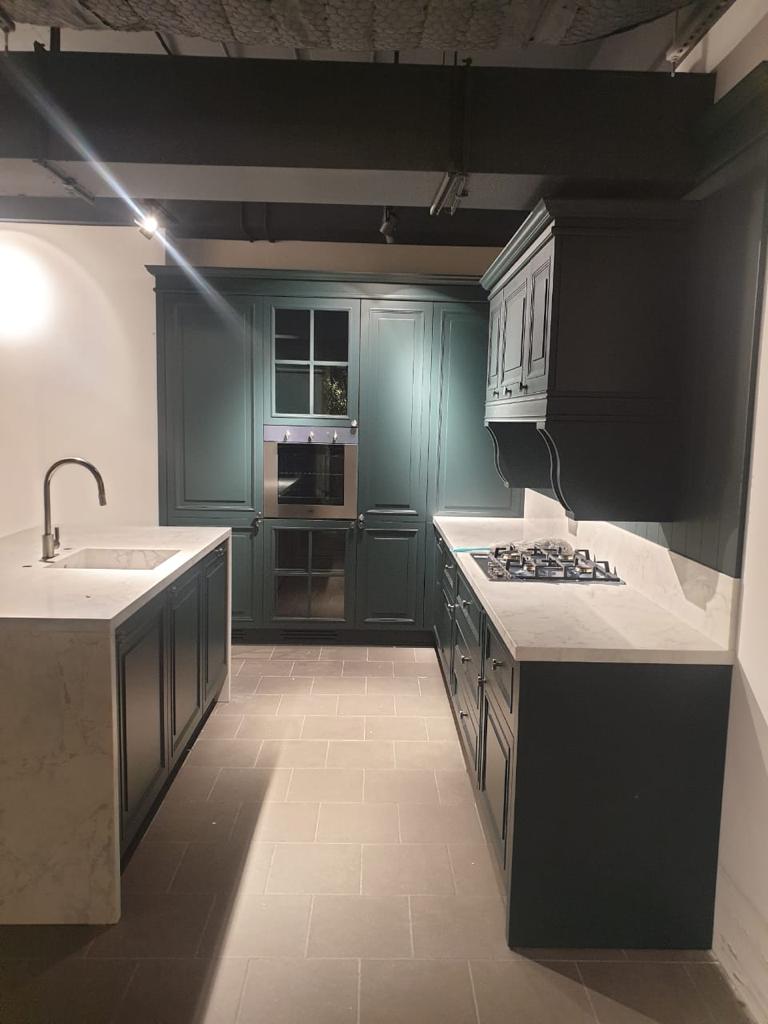 Avant Quartz 7090 Калакатта Рона-Альпы