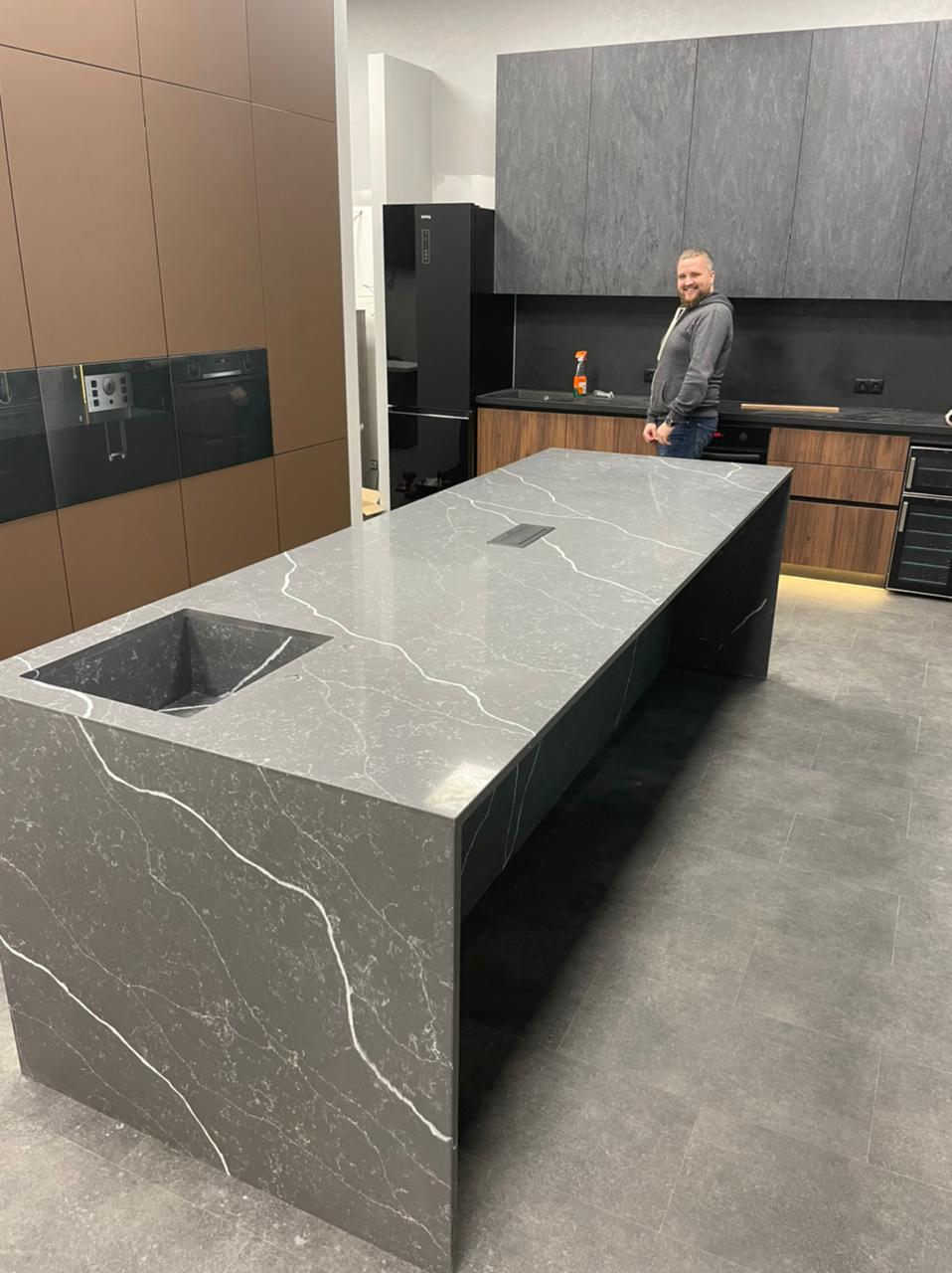 Avant Quartz 7670 Калакатта Кассель