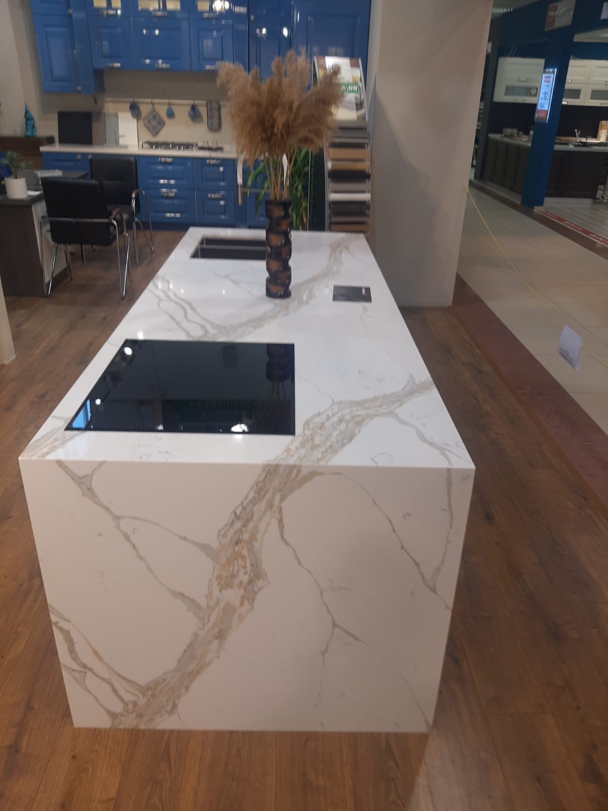 Avant Quartz 7030 Калакатта Шенонсо