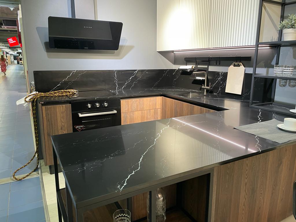 Avant Quartz 7060 Калакатта Мон Сен-Мишель