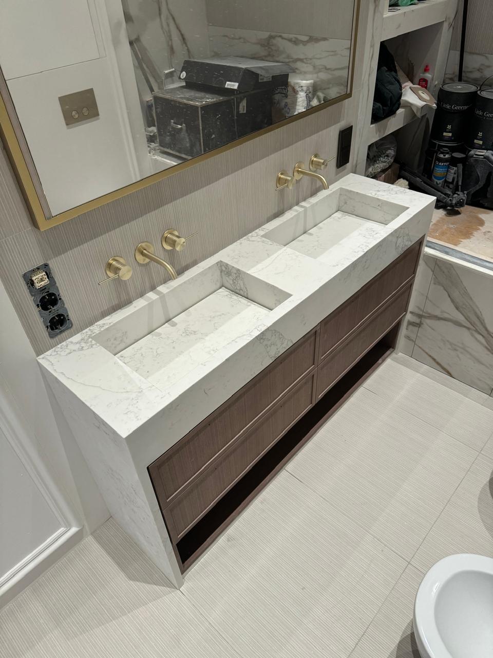 Avant Quartz 7080 Калакатта Пьерфон