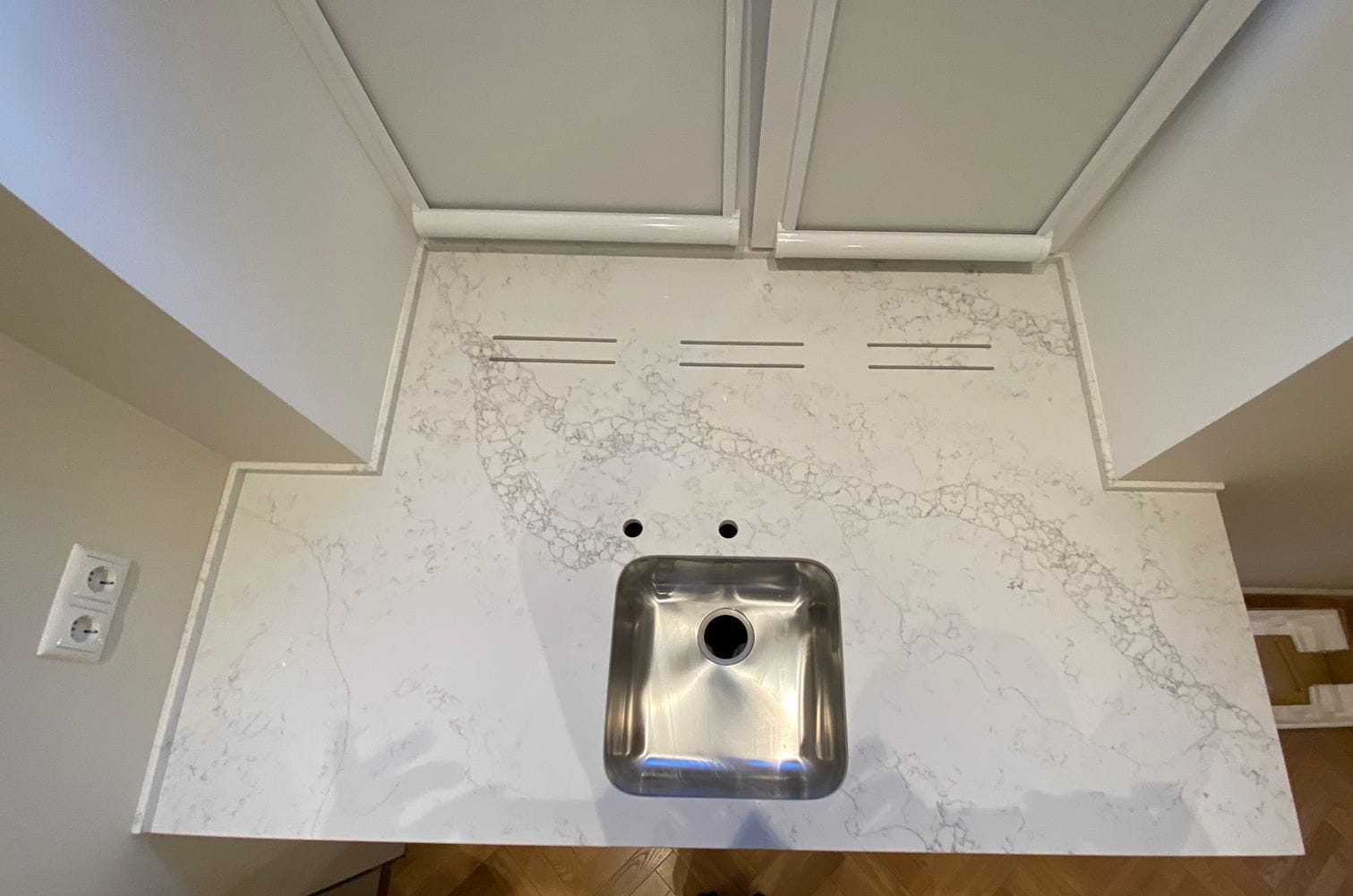 Avant Quartz 7100 Статуарио Лилль