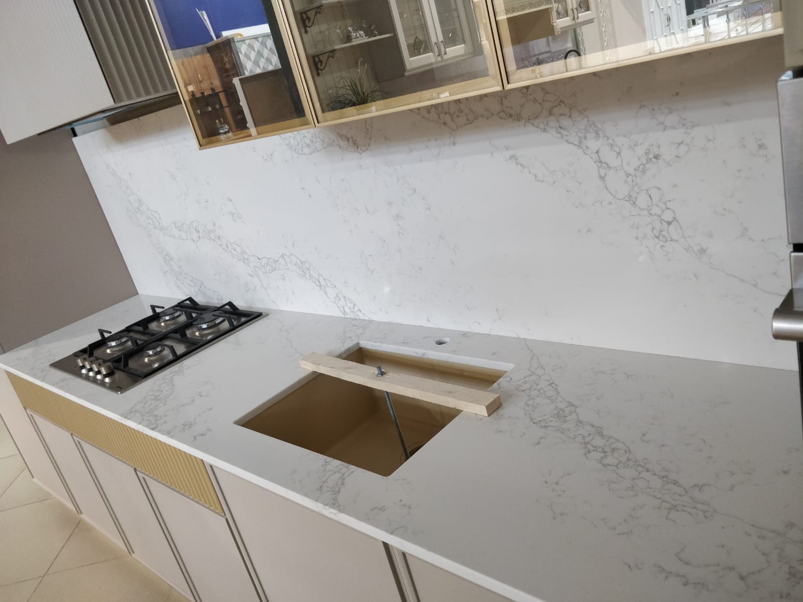 Avant Quartz 7100 Статуарио Лилль