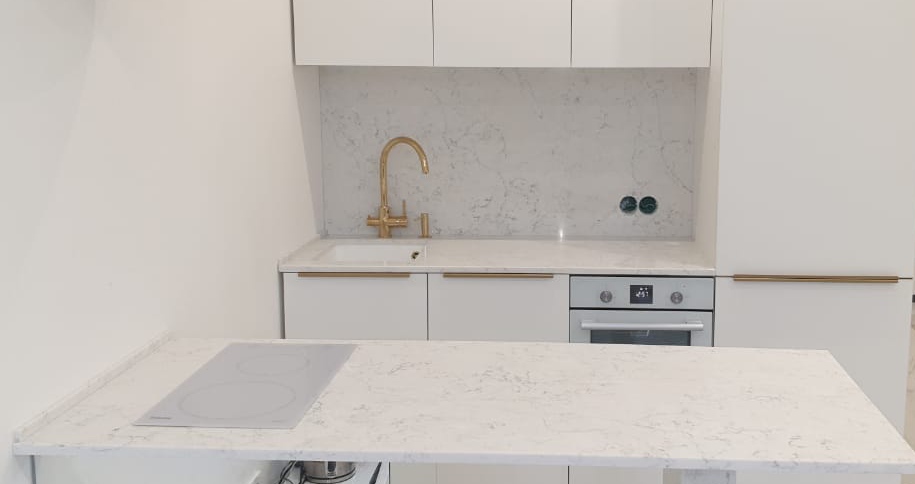 Avant Quartz 7200 Аквитания Бланка