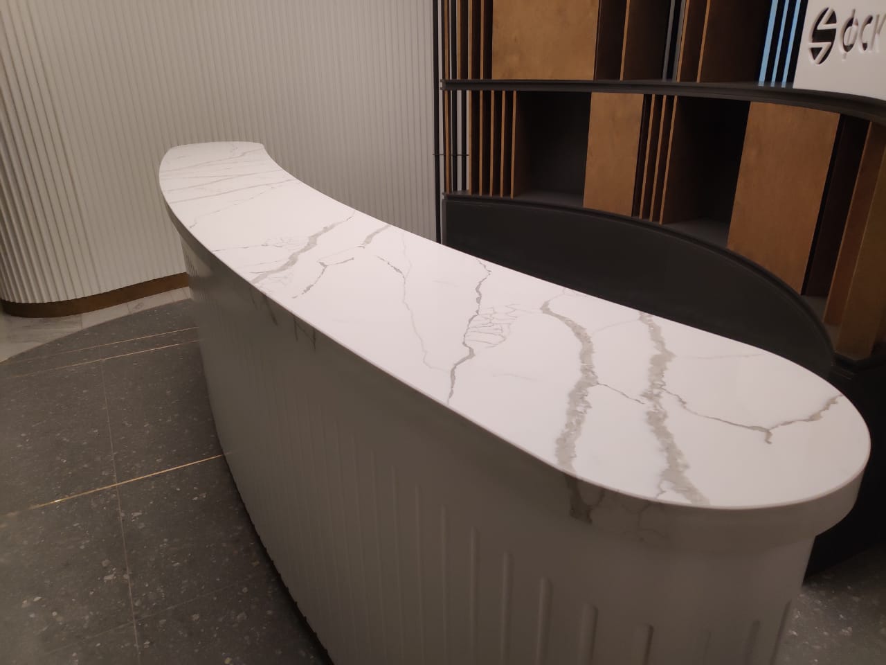 Avant Quartz 7400 Калакатта Дофине