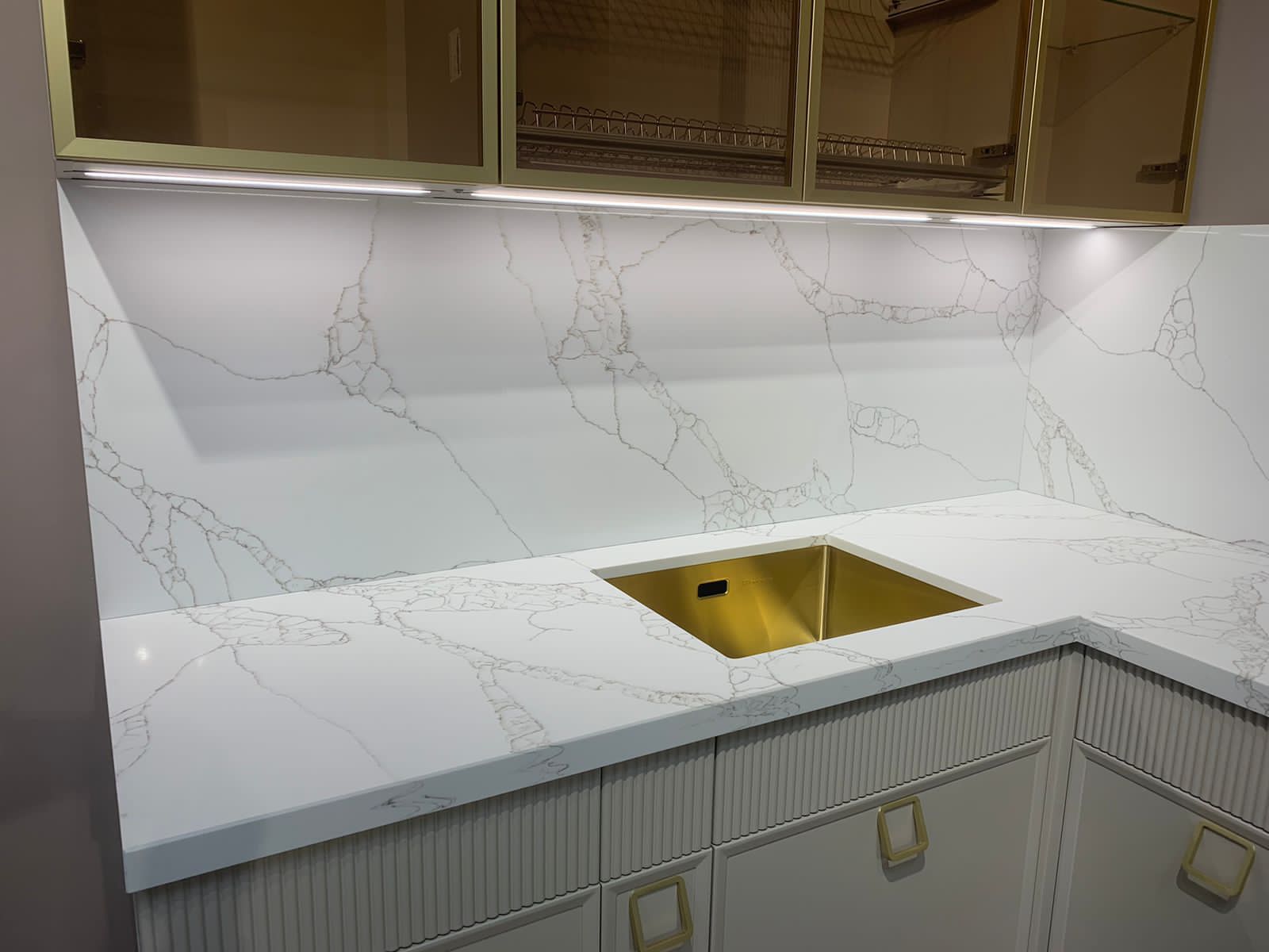 Avant Quartz 7470 Калакатта Берн