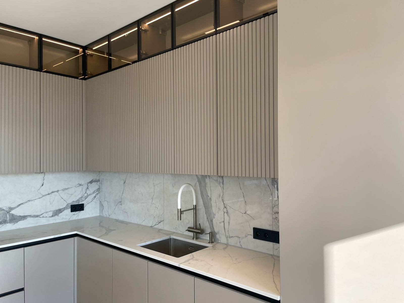 Avant Quartz 7500 Калакатта Аррас