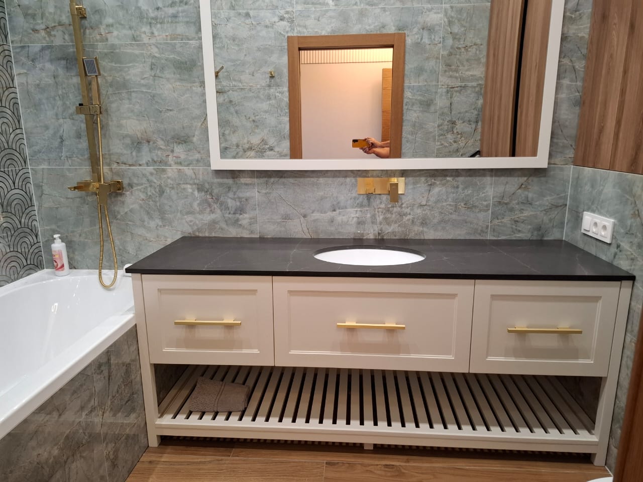 Avant Quartz 7985 Ницца Ноир
