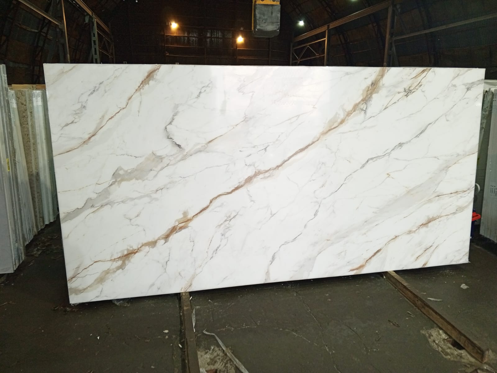 Avant Quartz 5751 Калакатта Бессон