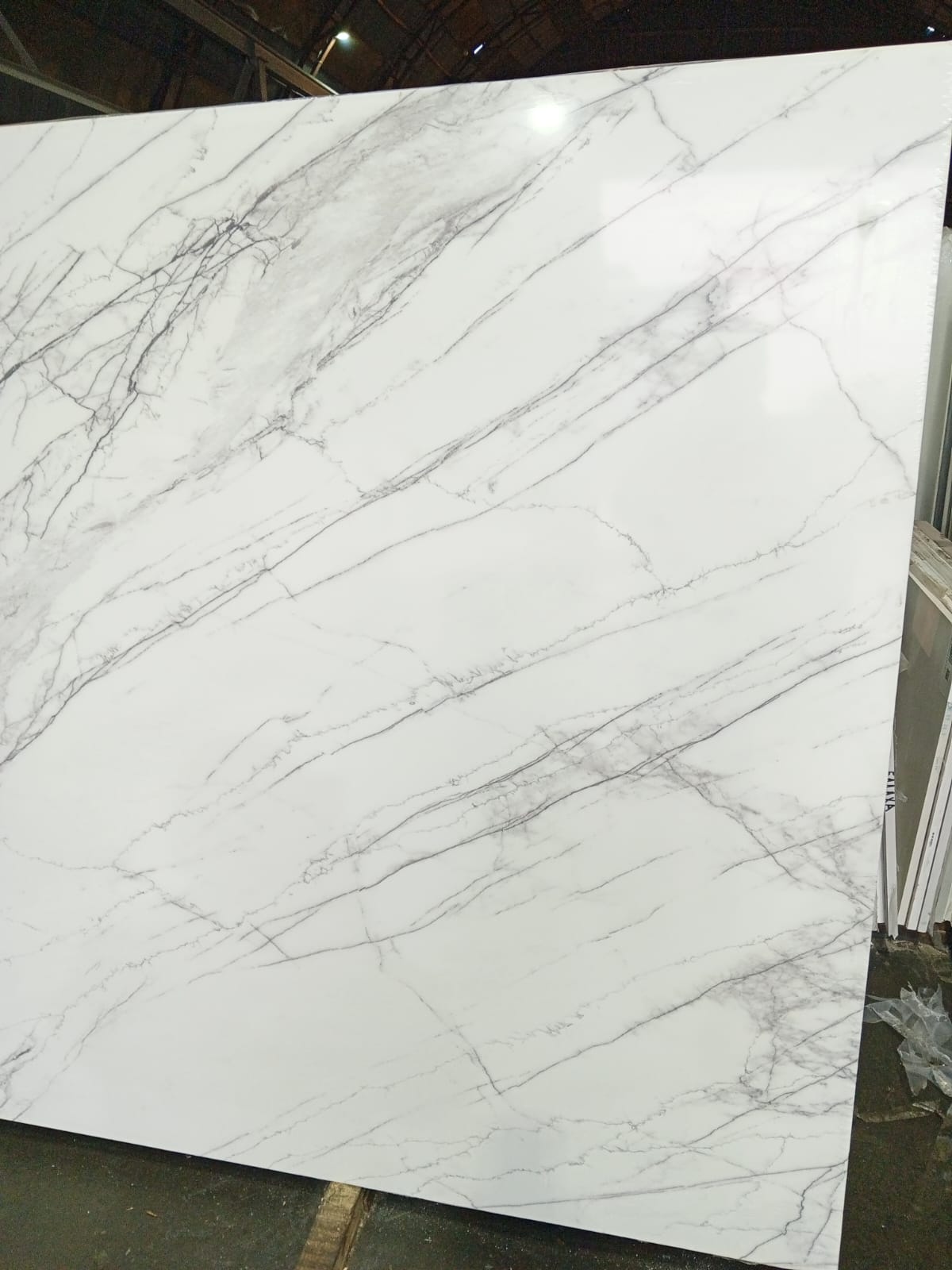 Avant Quartz 5753 Калакатта Аверон
