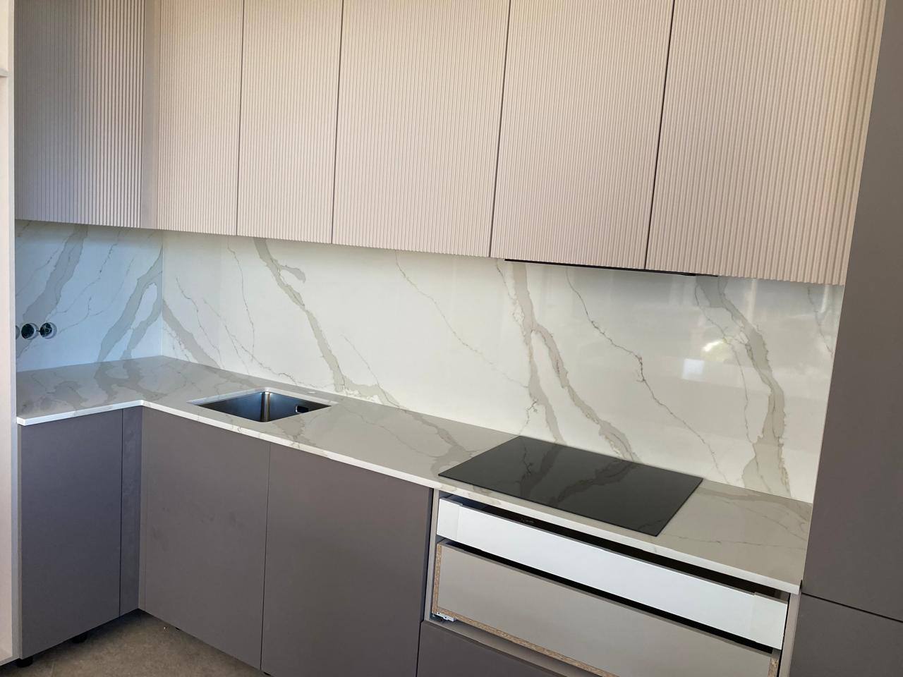 SmartQuartz Calacatta Sun
