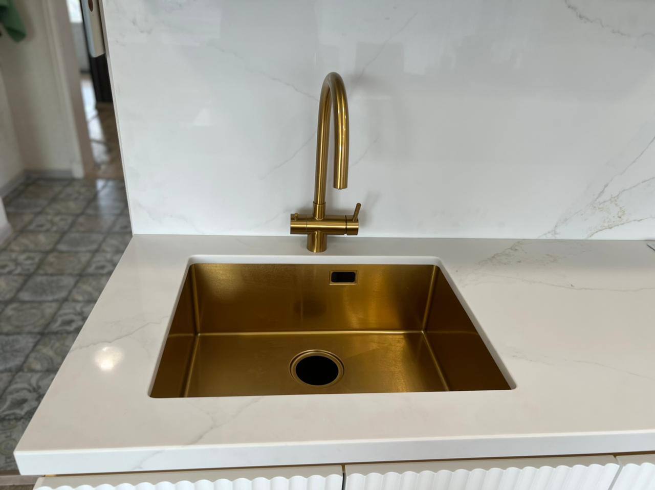 SmartQuartz Statuario Gold