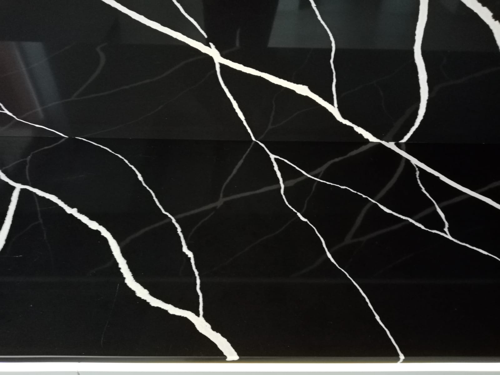 Noble Quartz Q765 Nero Marquina