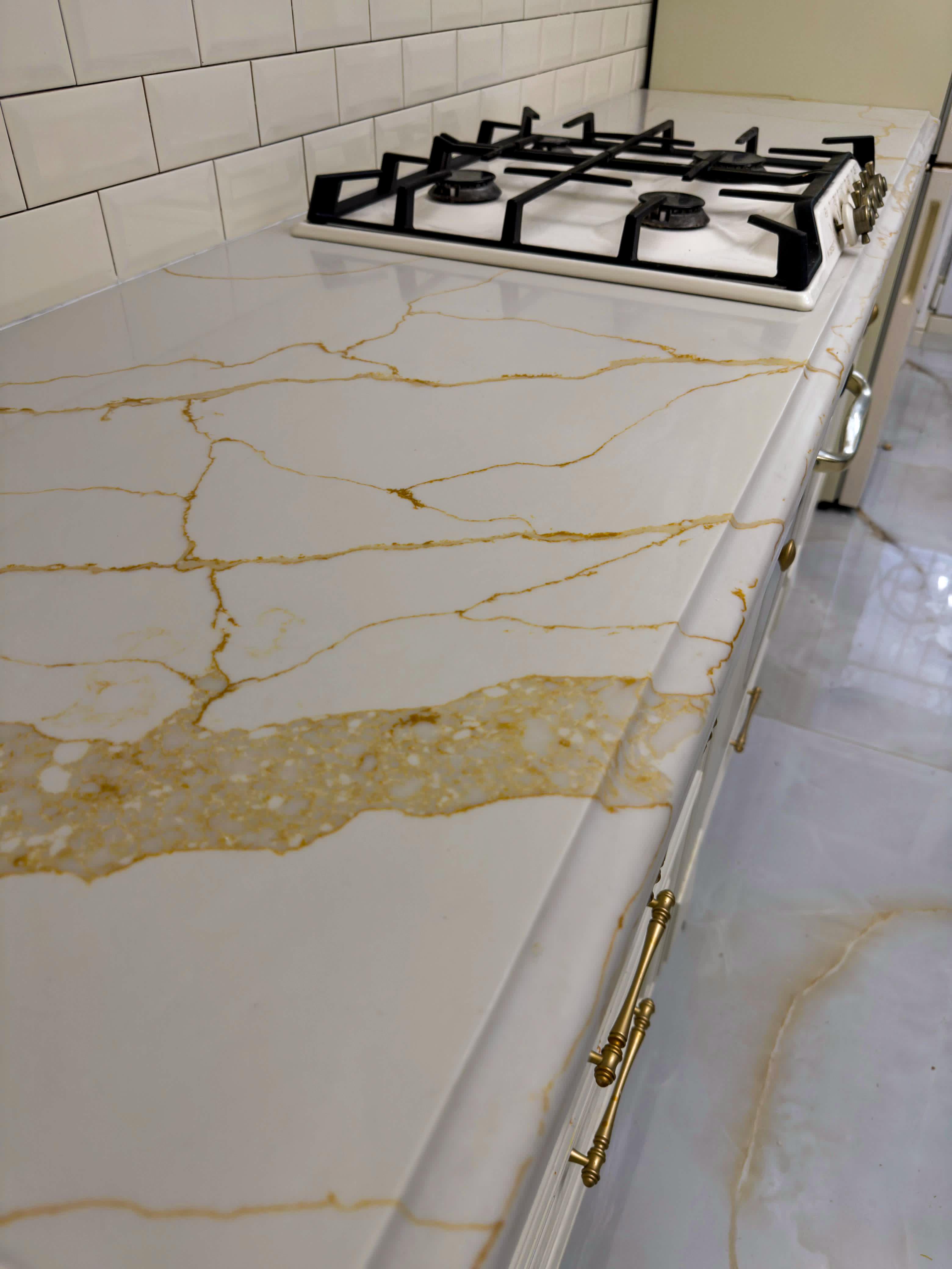 Noble Quartz Q785 Calacatta Gold