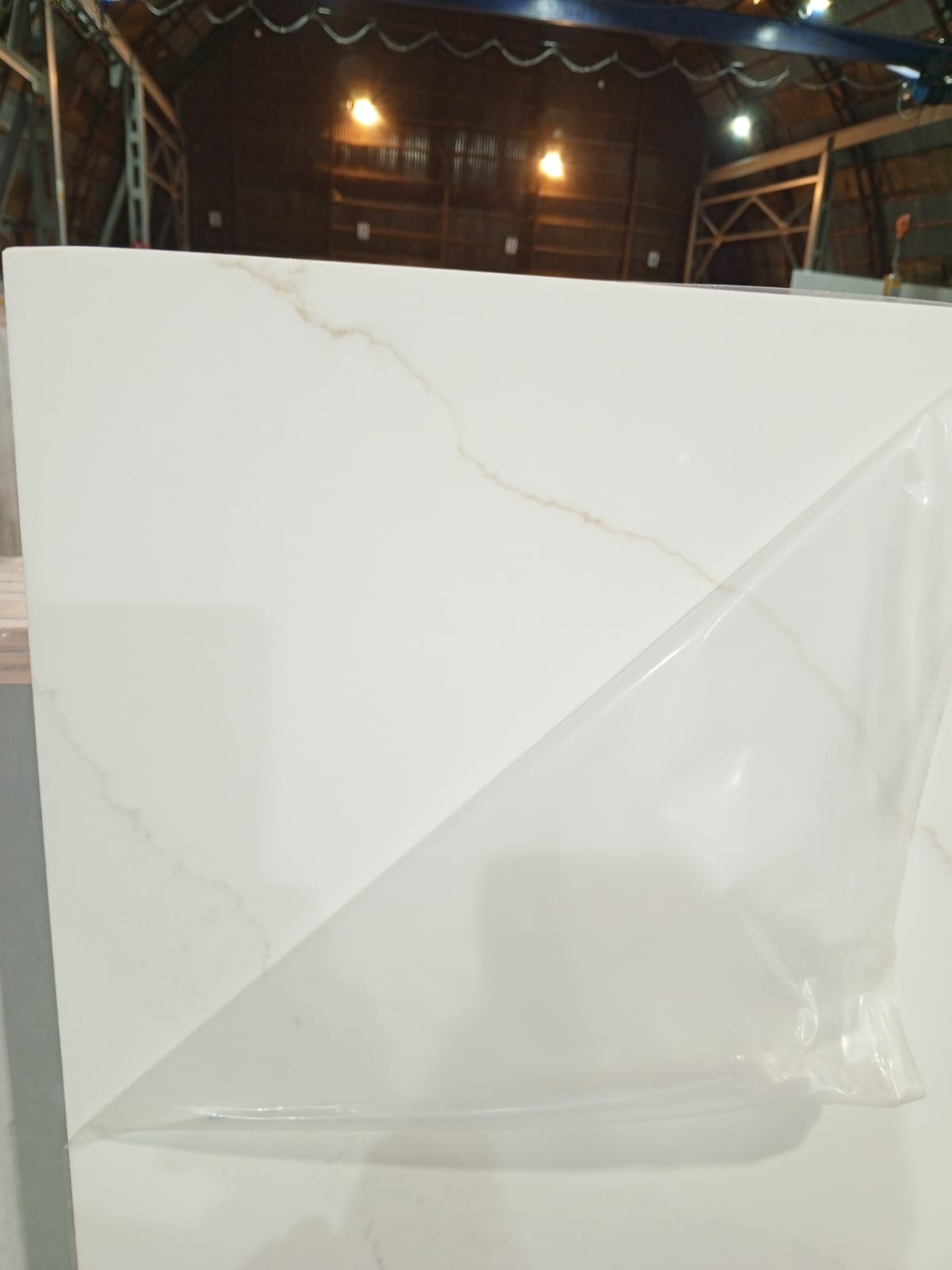 Noble Quartz Q757 Calacatta Aurum