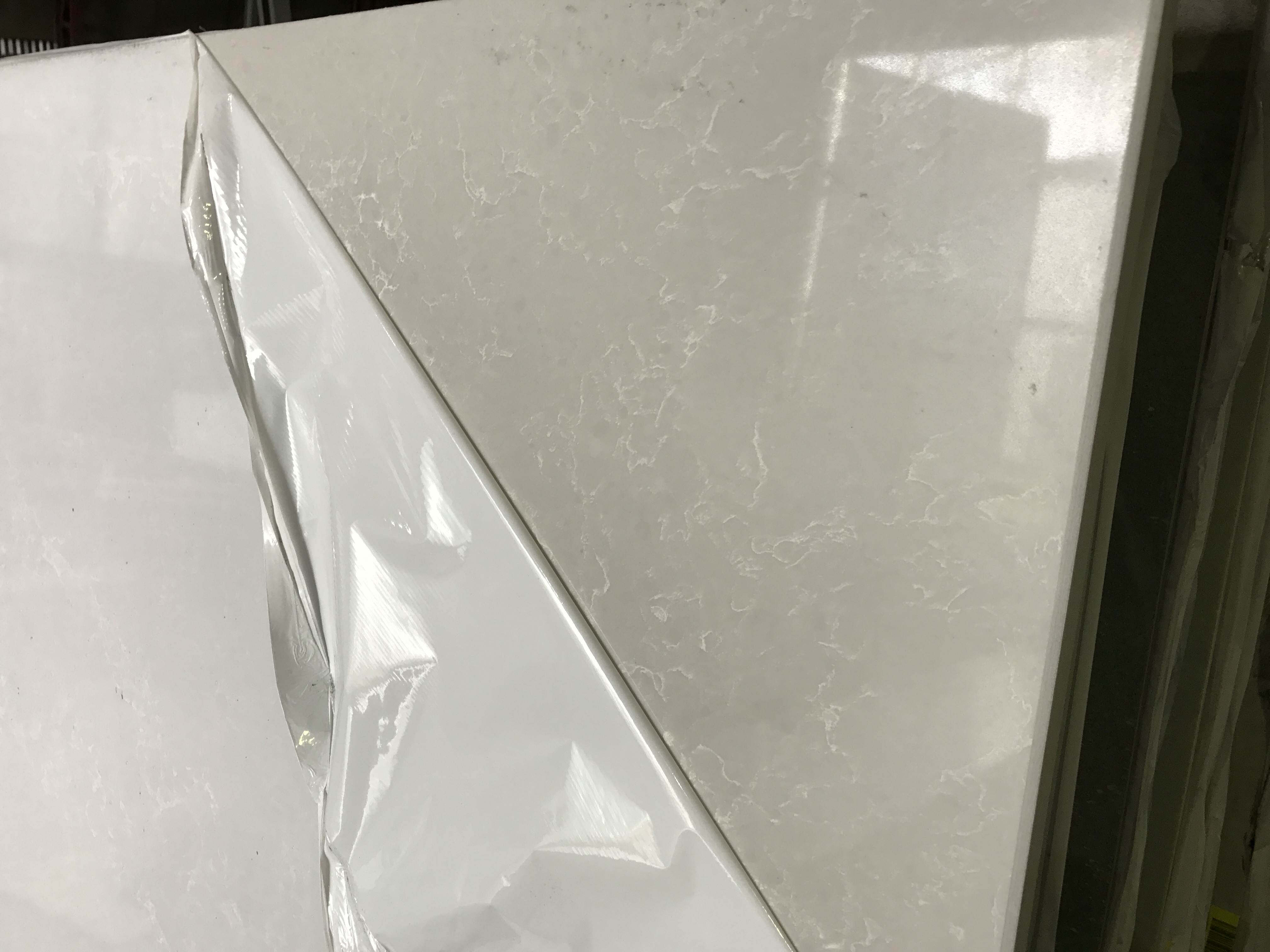 Caesarstone 5110 Alpine Mist