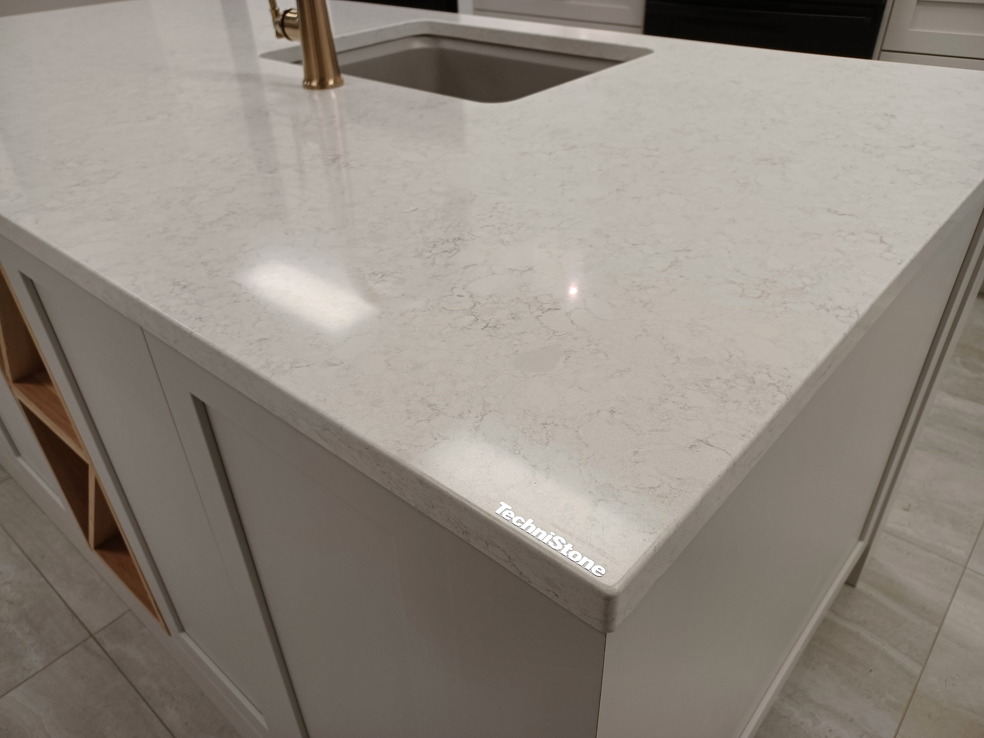TechniStone Noble Arco