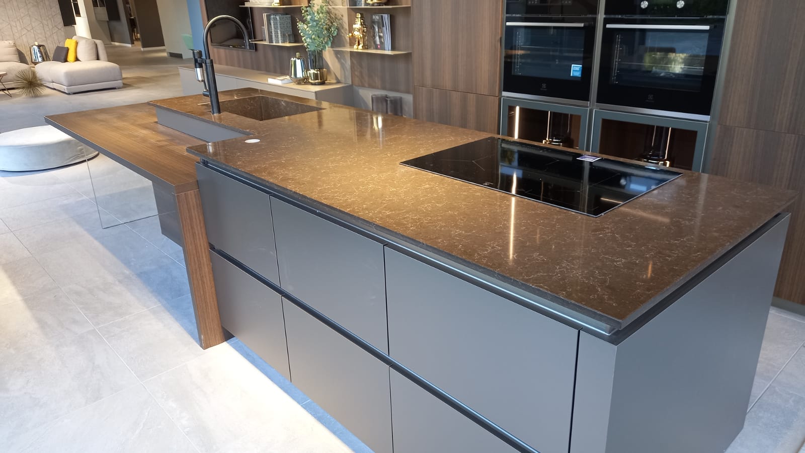 TechniStone Noble Athos Brown