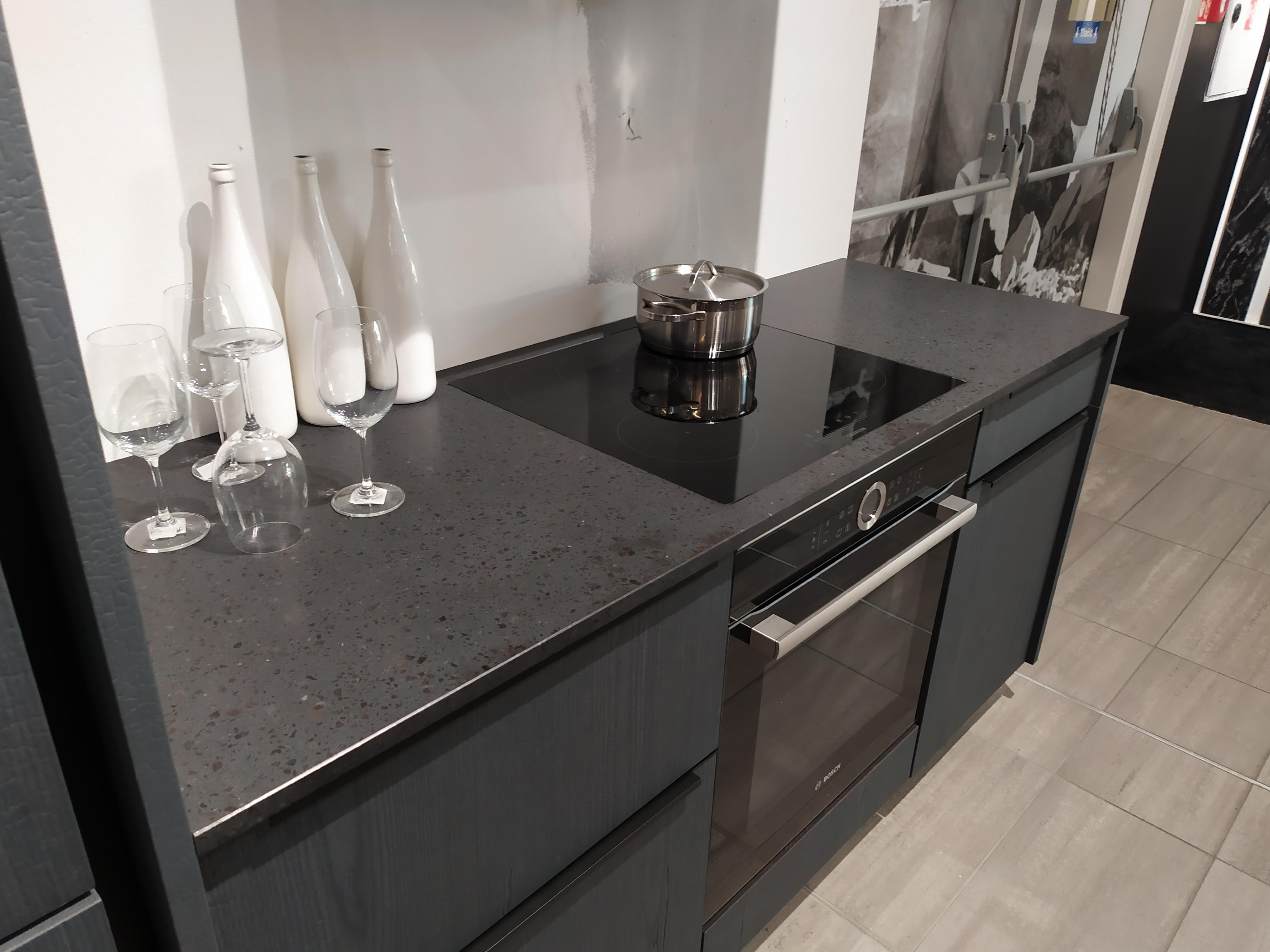 TechniStone Taurus Terazzo Dark Matt