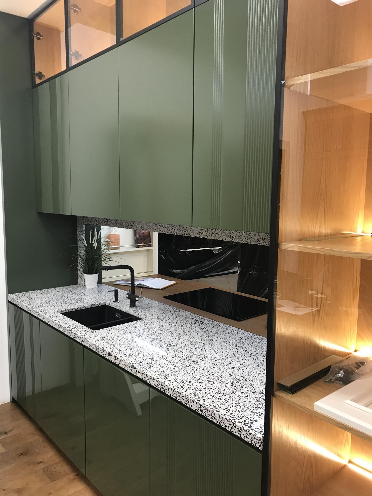 TechniStone Taurus Terazzo White