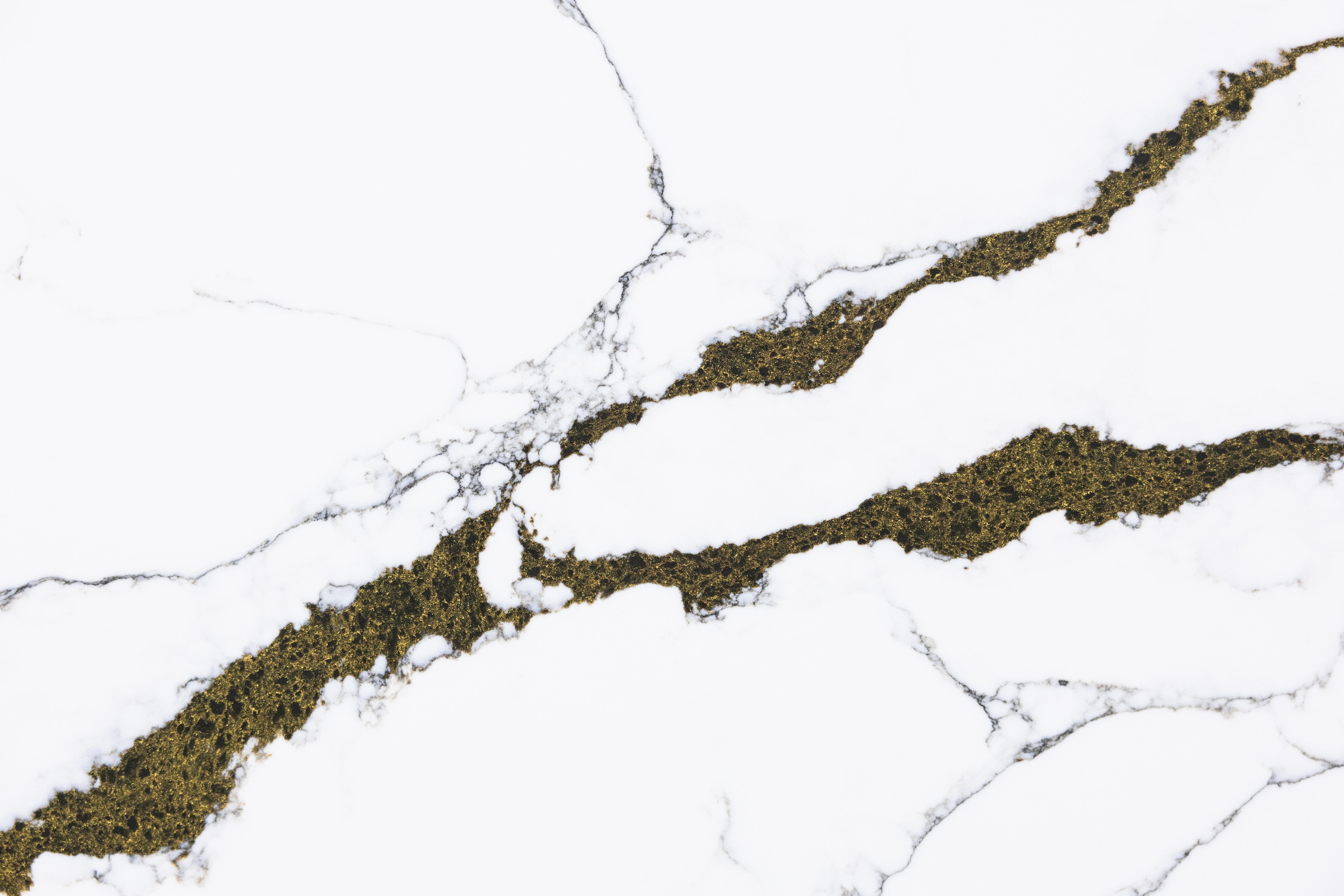 Etna Quartz EQMM 070 Calacatta Star