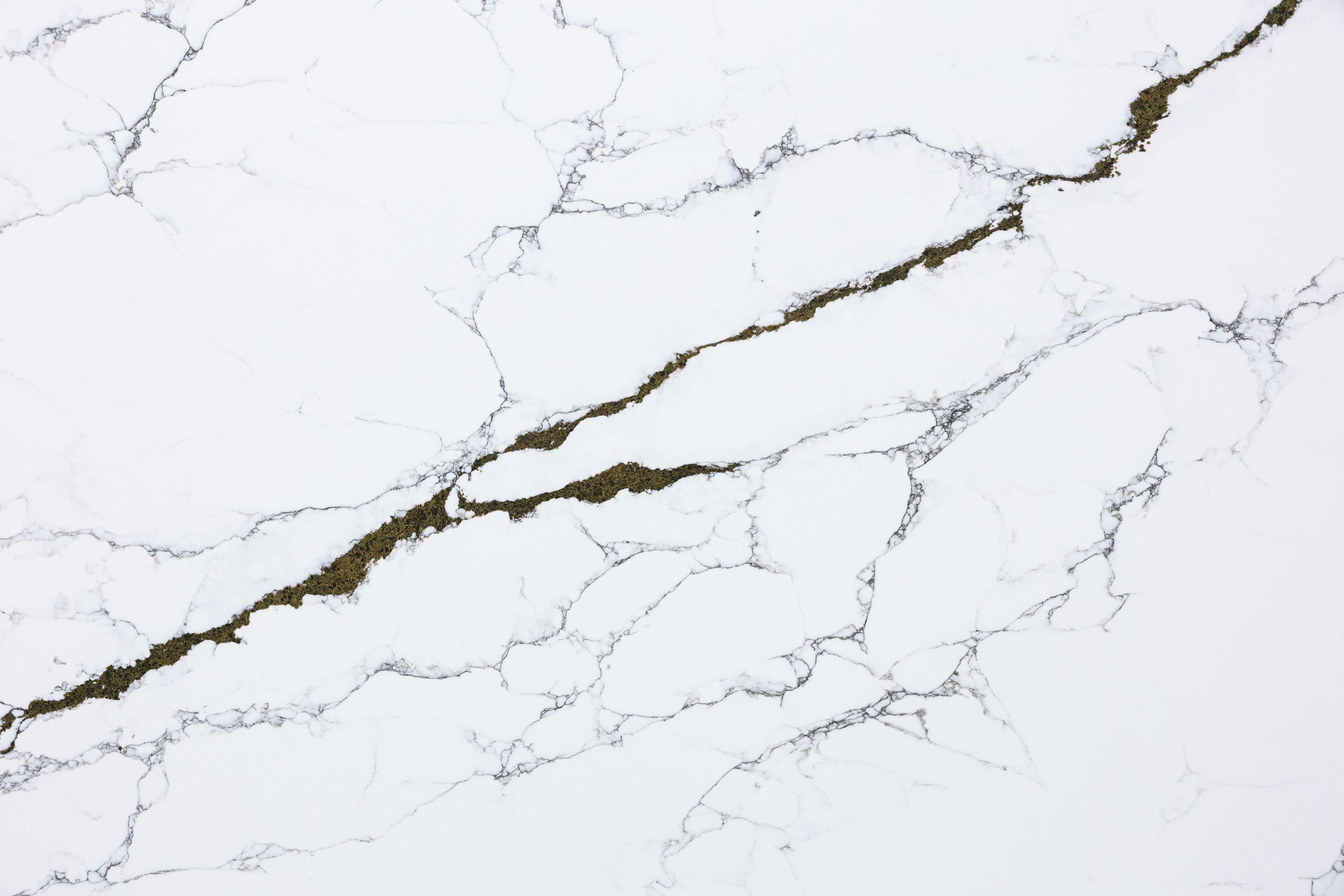 Etna Quartz EQMM 070 Calacatta Star
