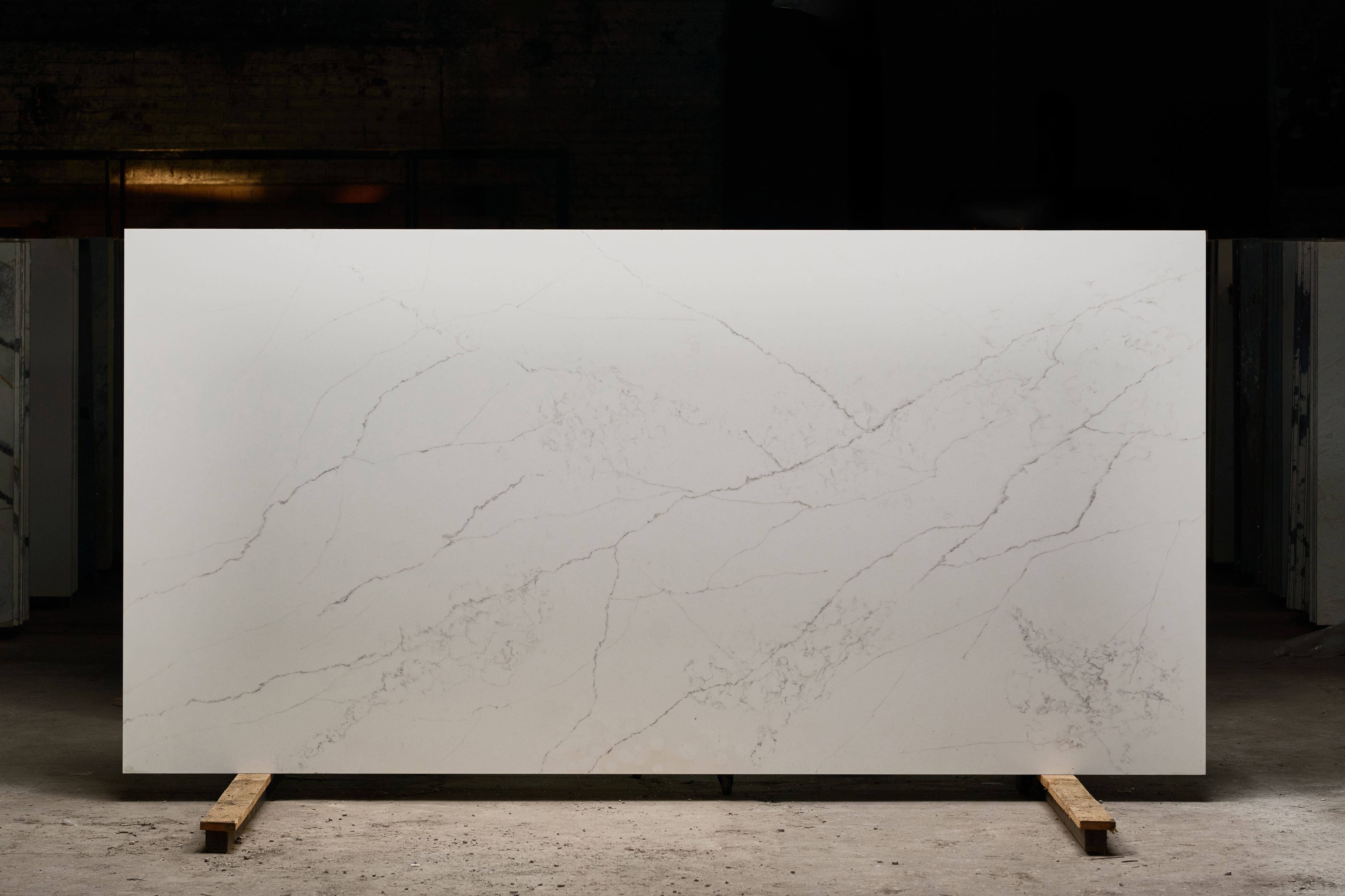 Primax 702 Light Calacatta