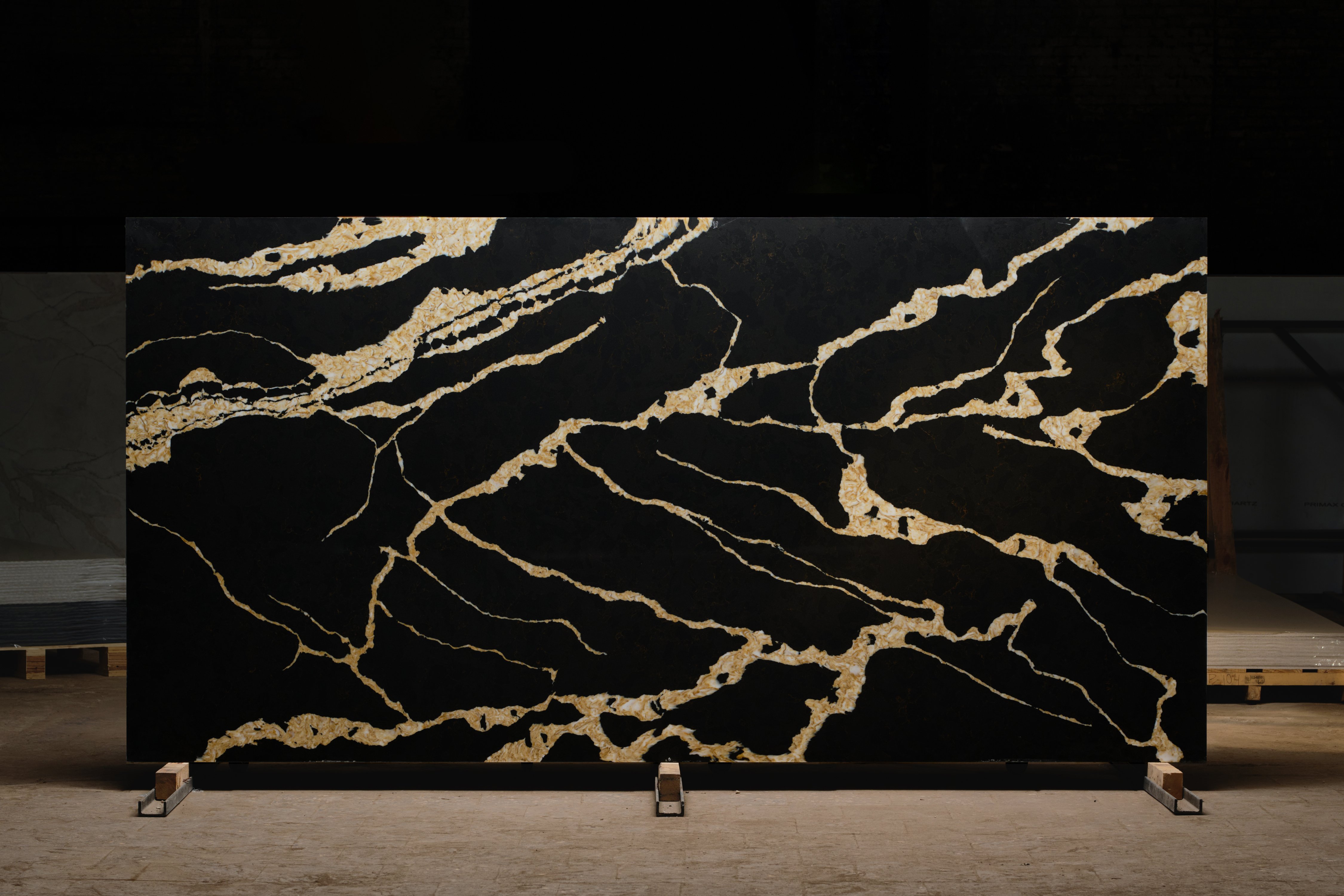 Primax 786 Calacatta Back Gold