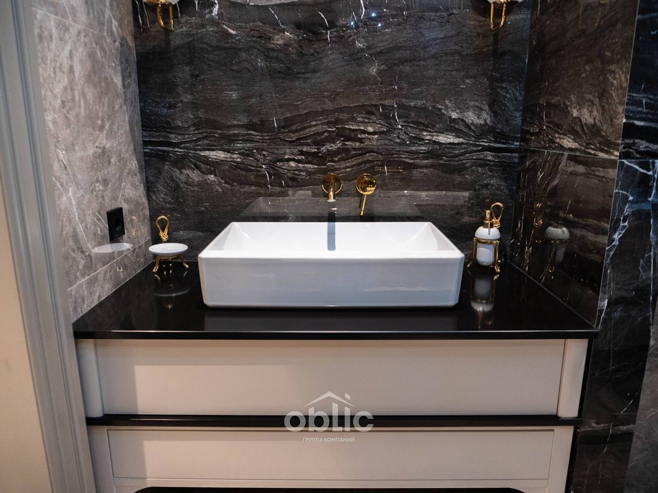 Vicostone BQ-2101 Pure Black