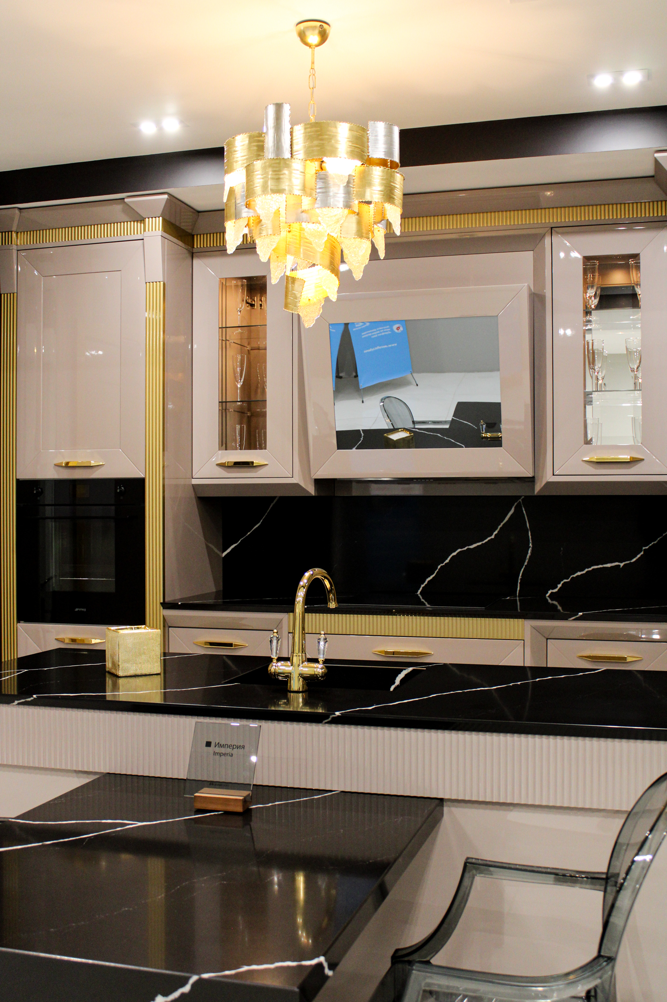 Vicostone BQ-8740 Nero Marquina
