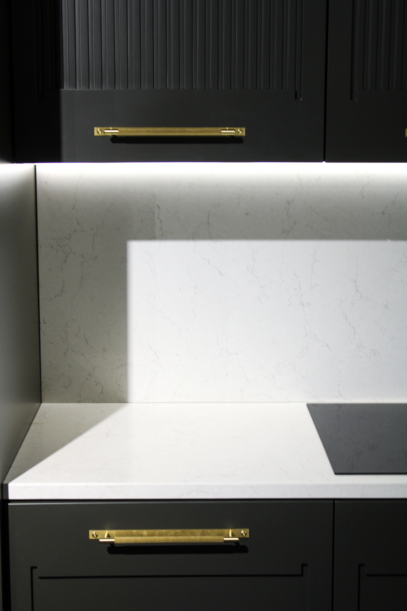 Vicostone BQ-2600 Valley White