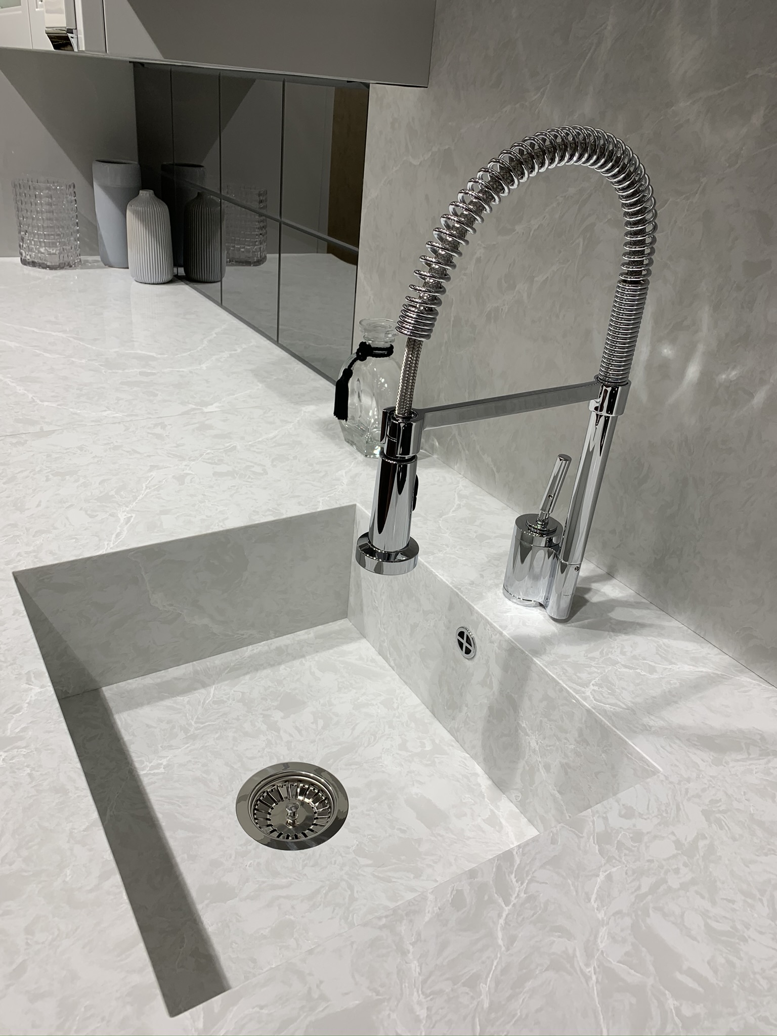 Vicostone BQ-8668 Ice Lake