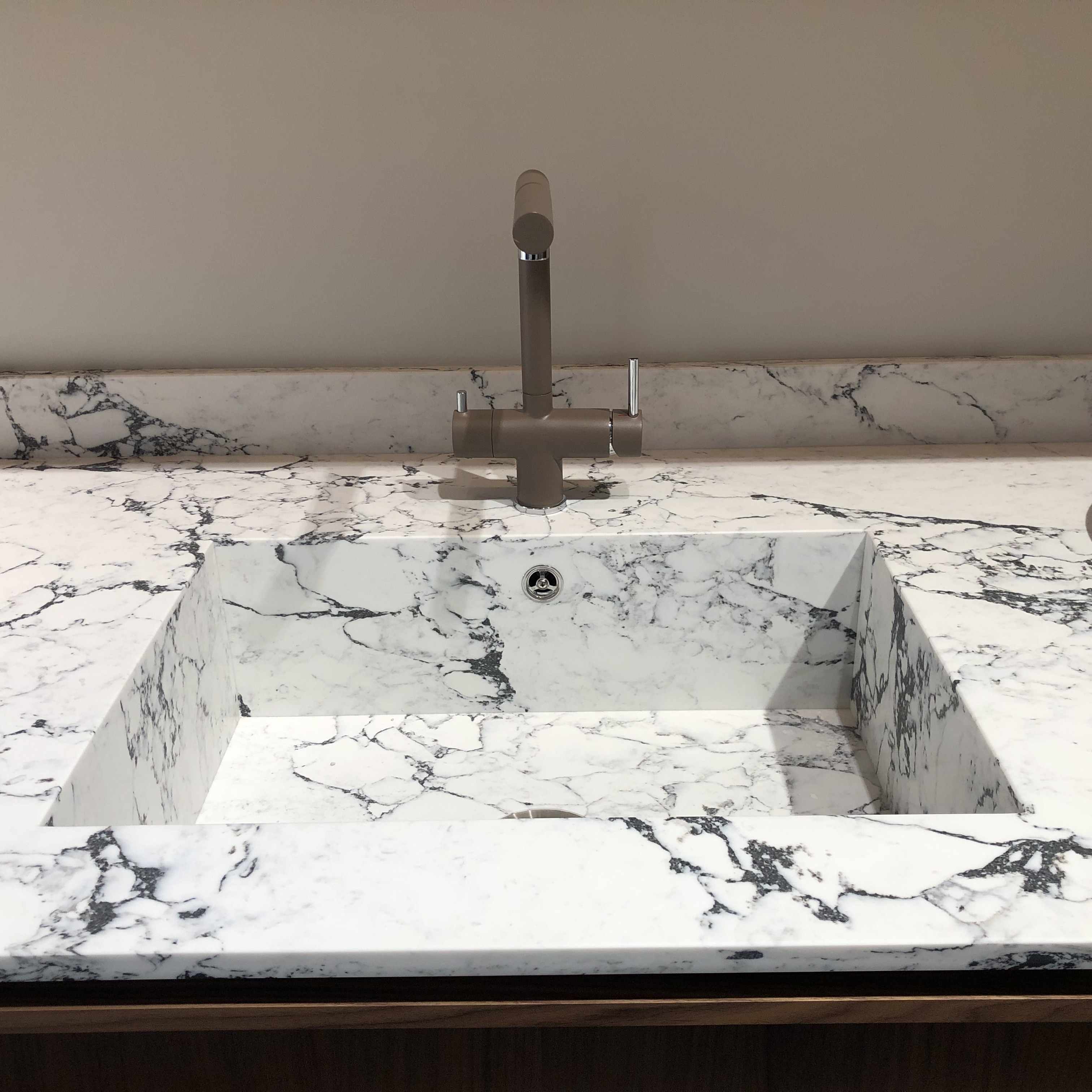Aleph Stone A77 Arabescato Nature